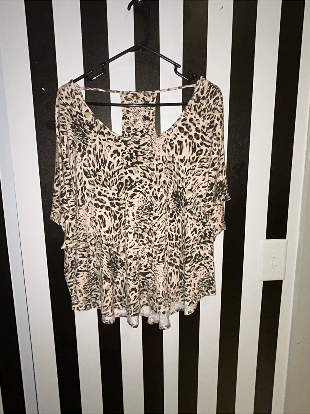 Juicy Couture Beige and Black Leopard Print Flutter Sleeve Tunic